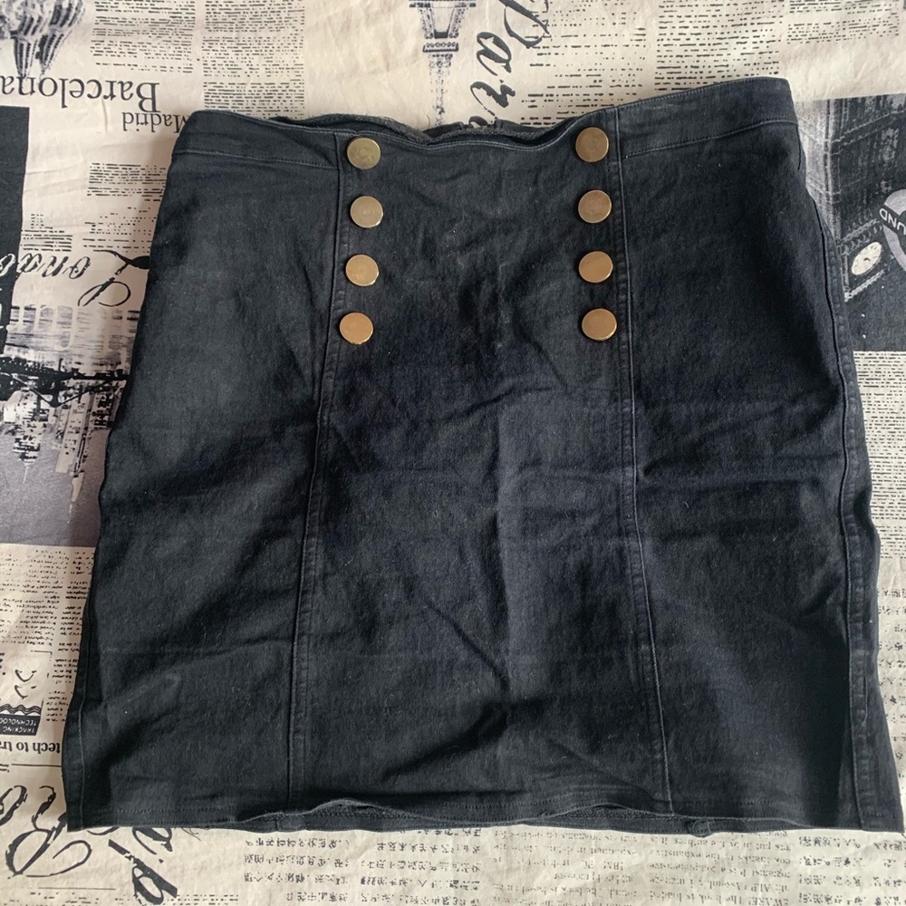 Black mini skirt
